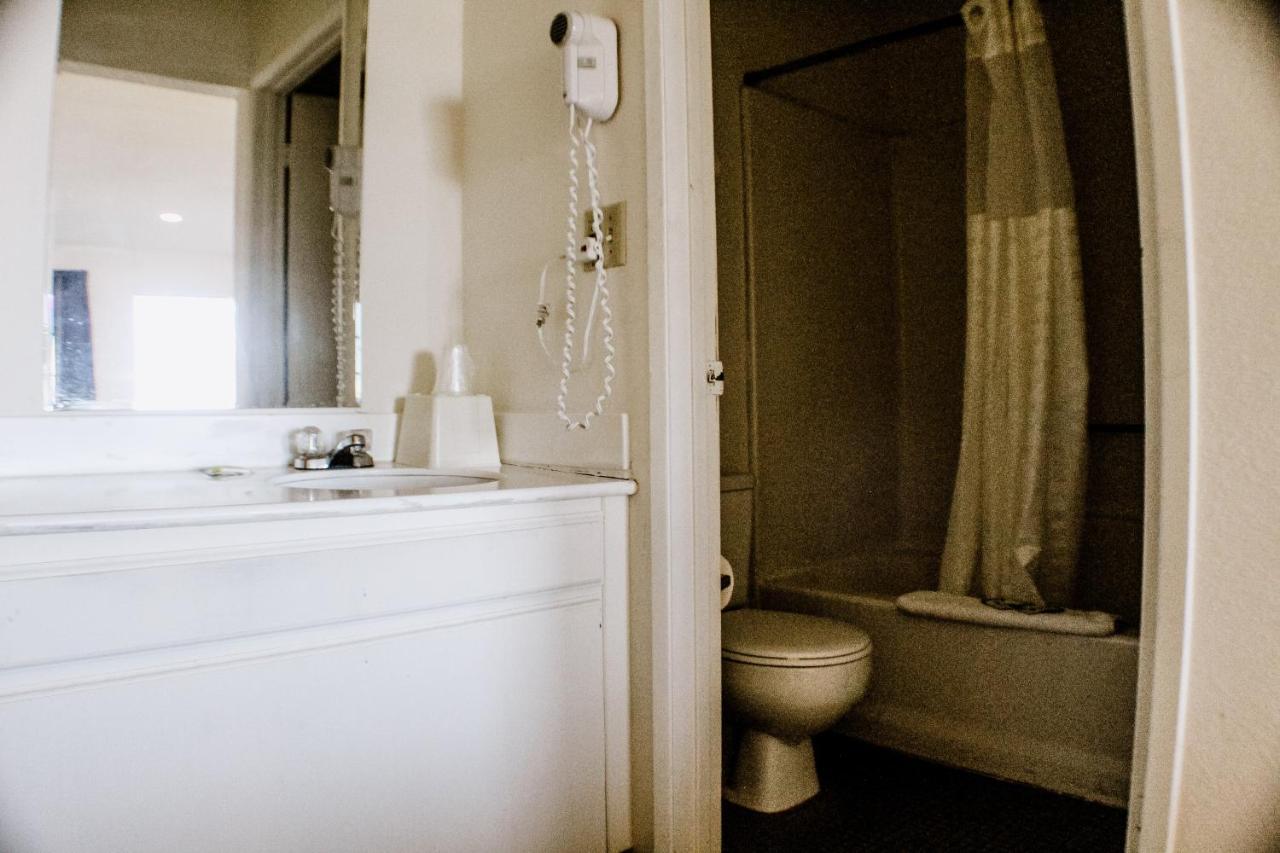 Devonshire Inn Motel Rosamond Buitenkant foto